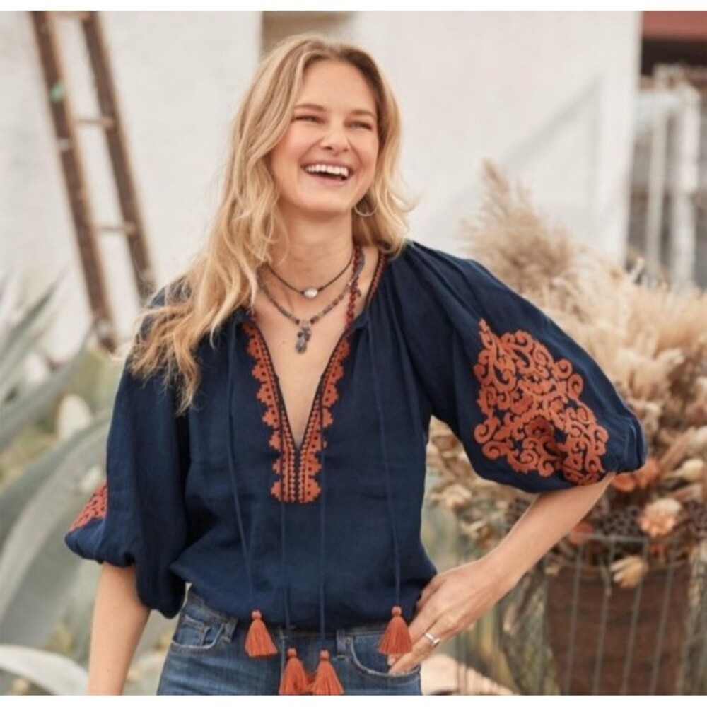 Women's Benaras By Citrus Navy Blue Tahiti Embroidered Top Blouse Linen Medium